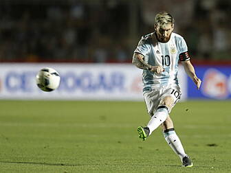 WATCH: Lionel Messi leads medi...